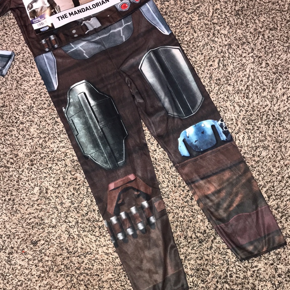 Star Wars The Mandalorian Kids Deluxe Costume Size Large 10/12 | NWT/NWOT - Picture 2 of 7
